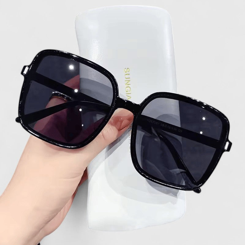 Sonnenbrille mit eckiger Fassung für jeden Tag – Produktansicht 8