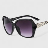 Sonnenbrille mit kantiger Fassung – Produktansicht 12