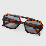 Stilvolle Sonnenbrille für jeden Anlass im Animal-Print – Produktansicht 13