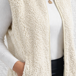 Ärmellose Teddyweste für Damen – Produktansicht 2