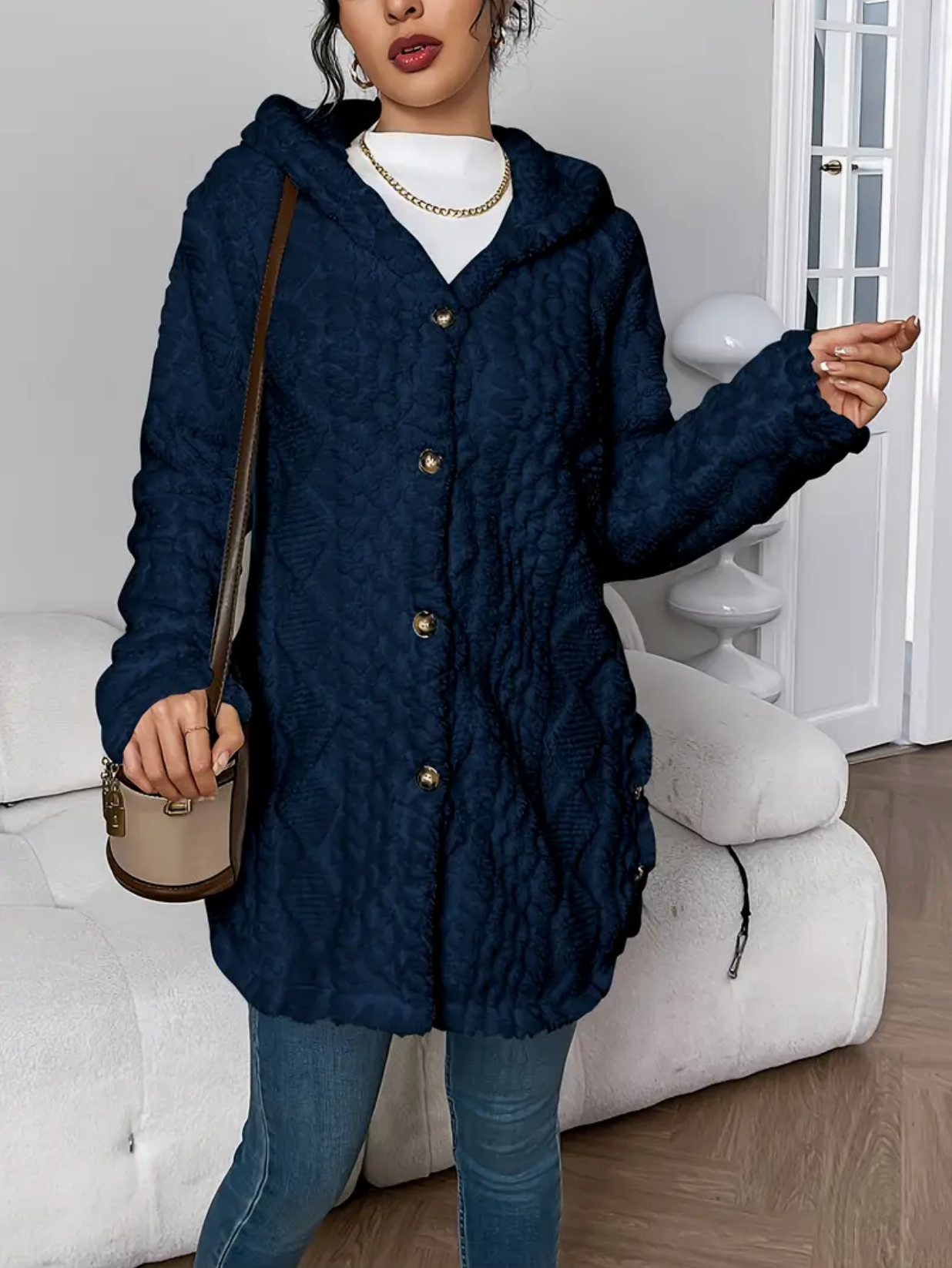 Strickjacke mit Kapuze und Zopfmuster – Produktansicht 10