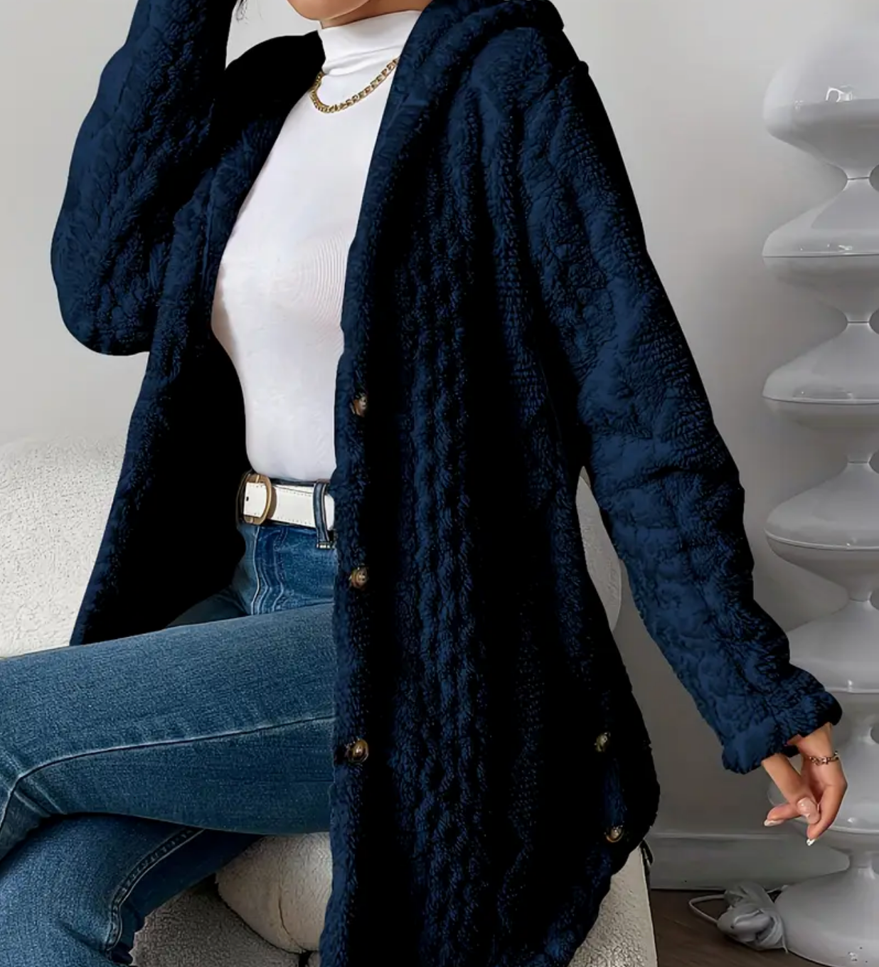 Strickjacke mit Kapuze und Zopfmuster – Produktansicht 3