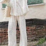Elegantes Set aus Oberteil und Hose mit feiner Stickerei – Produktansicht 5