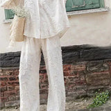 Elegantes Set aus Oberteil und Hose mit feiner Stickerei – Produktansicht 5