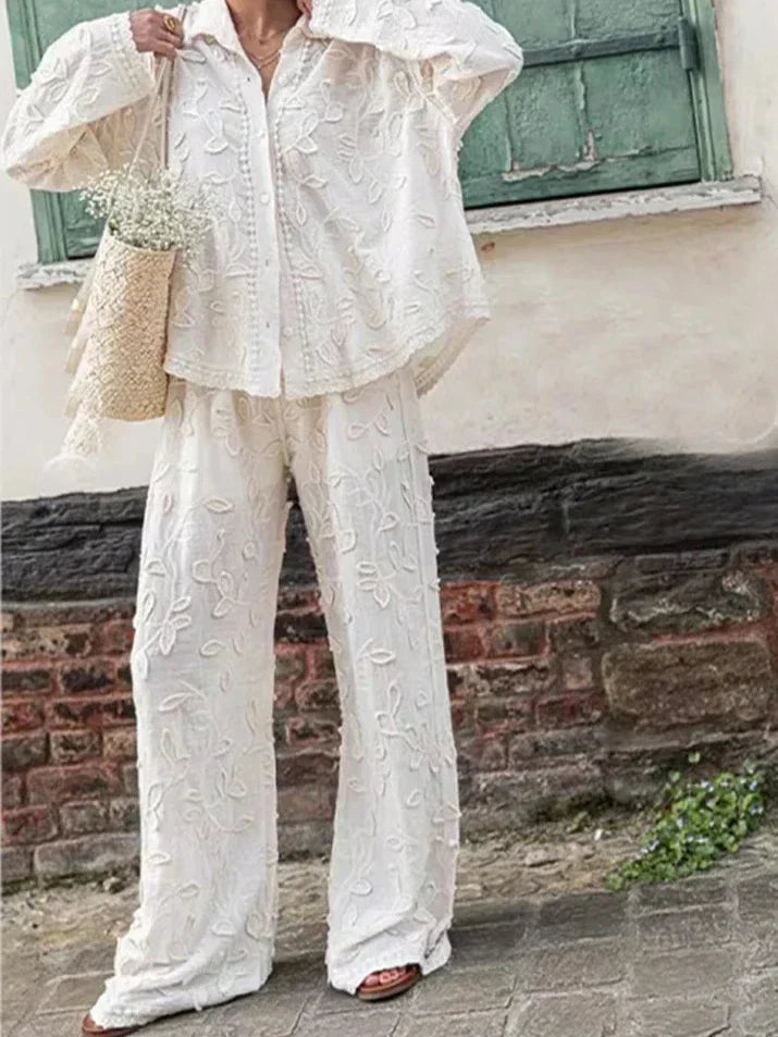 Elegantes Set aus Oberteil und Hose mit feiner Stickerei – Produktansicht 5
