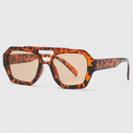 Stilvolle Sonnenbrille für jeden Anlass im Animal-Print – Produktansicht 15
