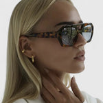 Stilvolle Sonnenbrille für jeden Anlass im Animal-Print – Produktansicht 16