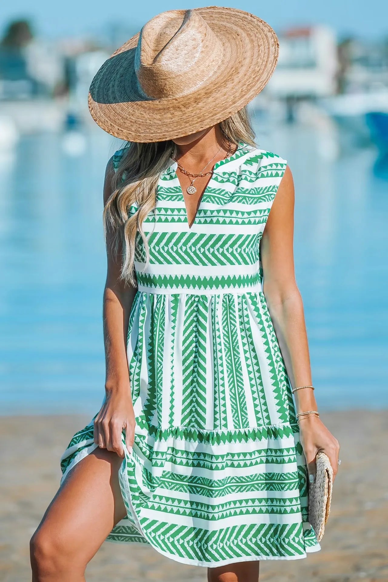 Bequemes Sommerkleid mit geometrischem Muster – Produktansicht 1