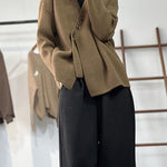 Asymmetrischer Winterpullover aus dickem Strick – Produktansicht 5