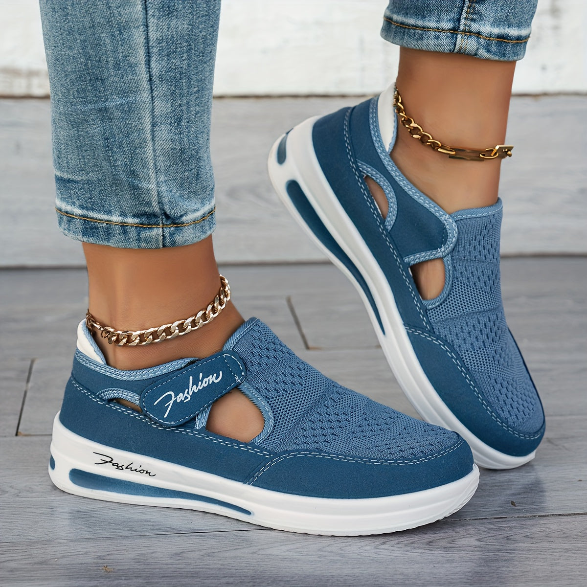 Bequeme Slip-On-Sneaker mit stabiler Passform – Produktansicht 1