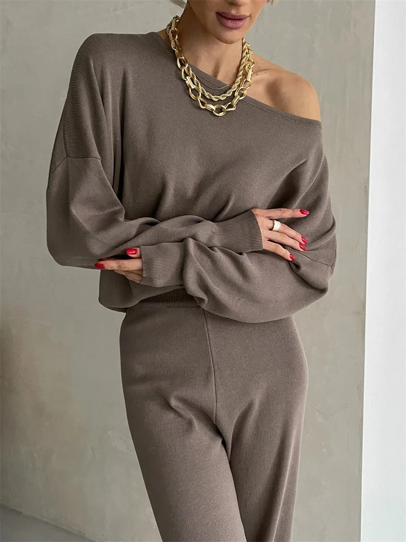 Elegantes Set aus Oberteil und Hose im schulterfreien Schnitt – Produktansicht 5