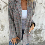 Oversize-Jacke mit kariertem Reverskragen und Knöpfen – Produktansicht 4