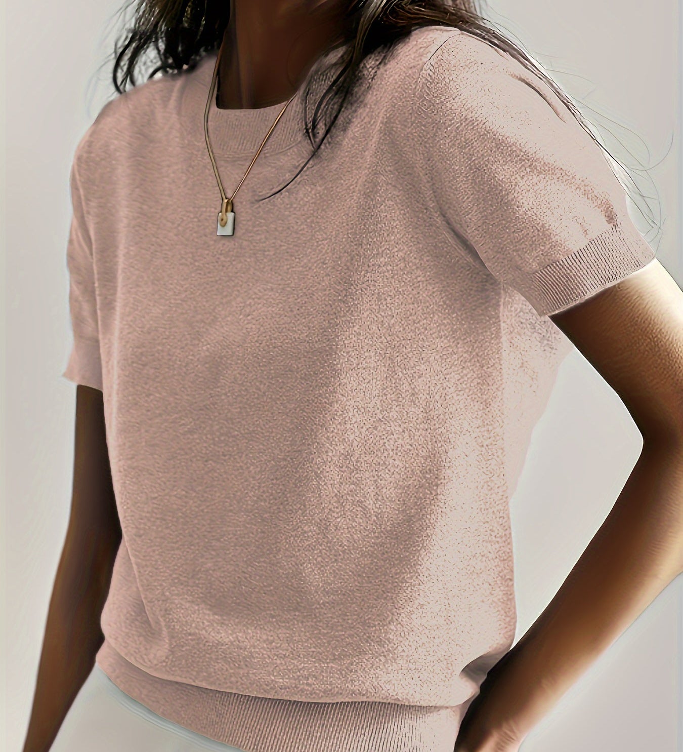 Kurzarm-T-Shirt in zeitlosem Stil – Produktansicht 5