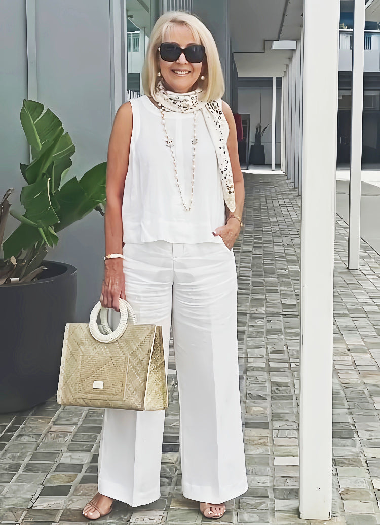 Elegantes Set aus Oberteil und Hose – Produktansicht 1