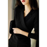 Taillierter Pullover mit Bubikragen – Produktansicht 8