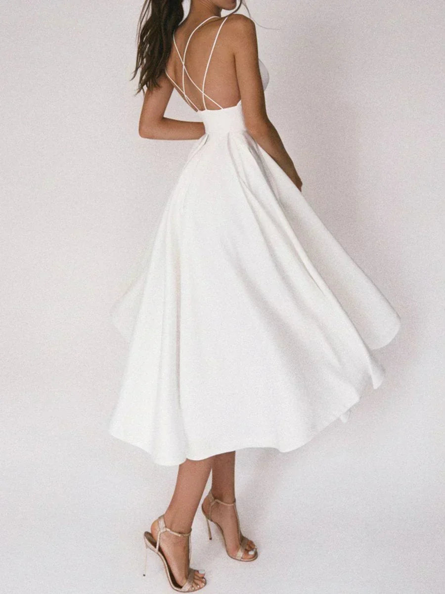 Stilvolles, minimalistisches Kleid – Produktansicht 2