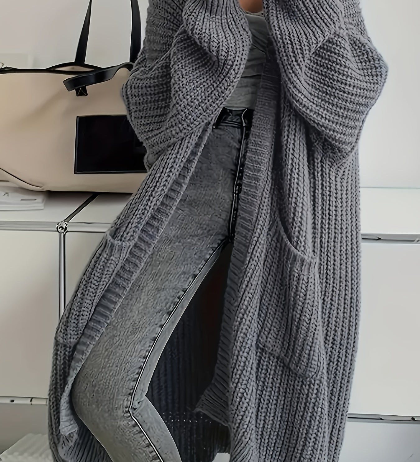 Offener Oversize-Cardigan aus langem Kuschelstrick – Produktansicht 2