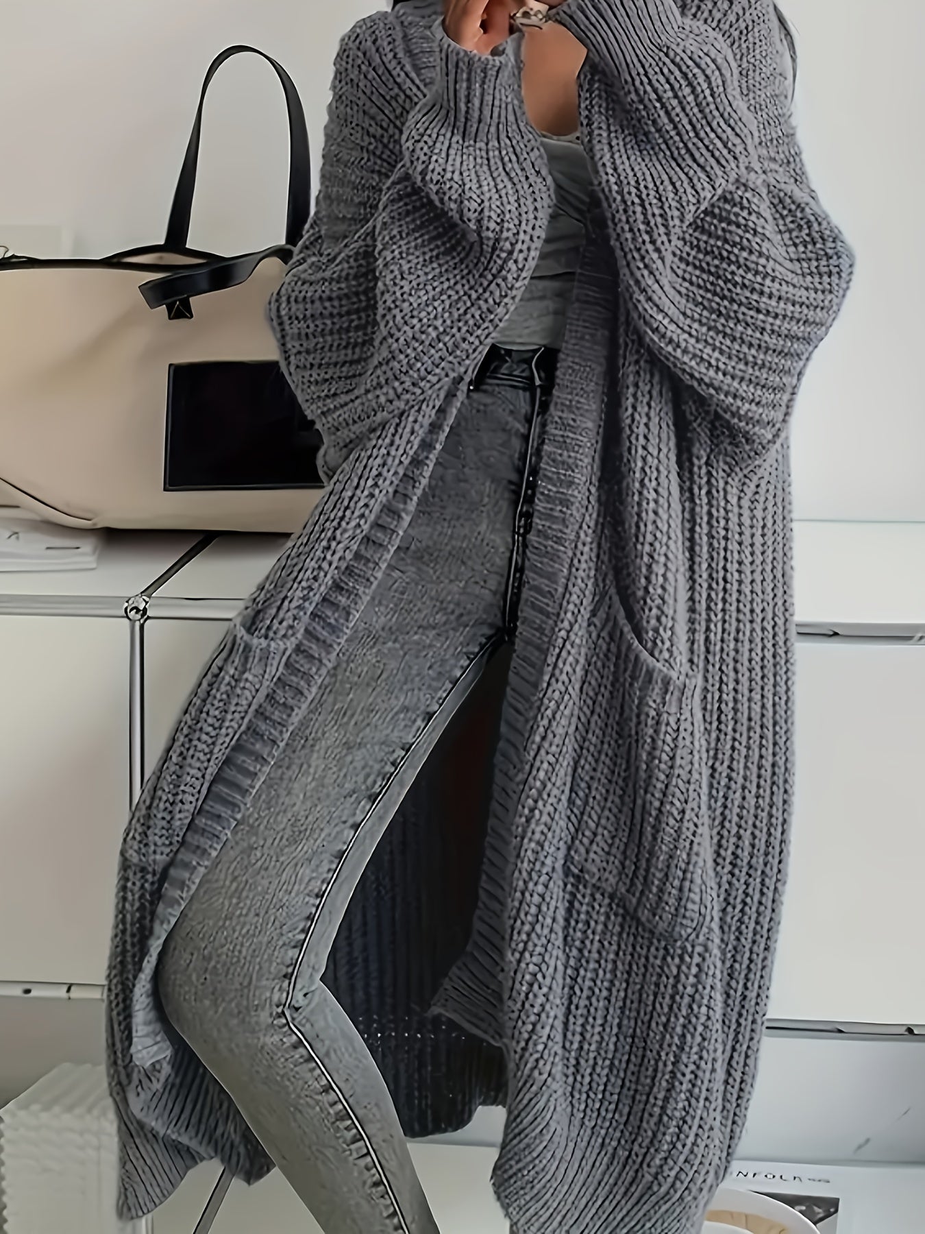 Offener Oversize-Cardigan aus langem Kuschelstrick – Produktansicht 2