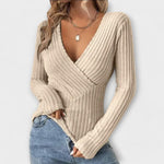 Gerippter Pullover mit V-Ausschnitt in Wickeloptik – Produktansicht 2