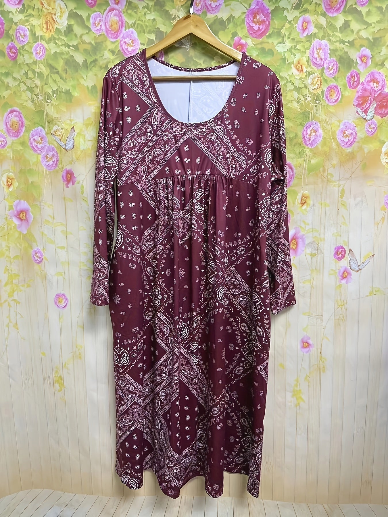 Lässiges langes Midikleid mit Ärmeln – Produktansicht 8