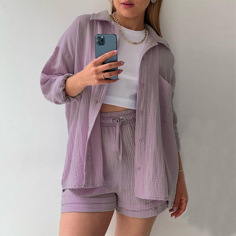 Bequemes Set aus Oberteil und Shorts – Produktansicht 7