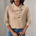 Strickpullover mit Knopfdetails und feinen Falten – Produktansicht 4