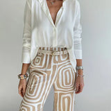 Elegantes Set aus Oberteil und Hose mit Bindegürtel – Produktansicht 4