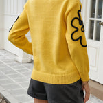 Weicher Pullover mit zarter Blumenstickerei – Produktansicht 2