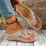 Bequeme Blumensandalen mit floralem Design – Produktansicht 4