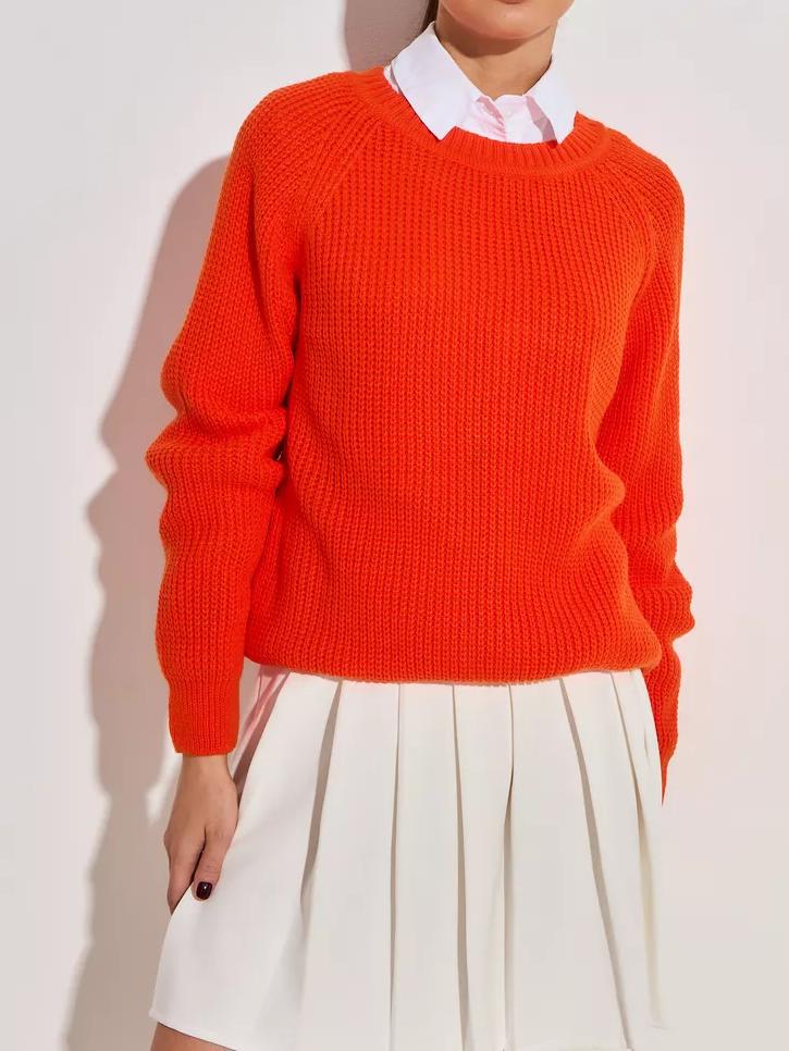 Unifarbener Grobstrick-Pullover in bequemer Passform – Produktansicht 8