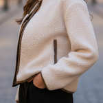 Kurze strukturierte Jacke mit Binddetail – Produktansicht 4