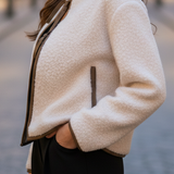 Kurze strukturierte Jacke mit Binddetail – Produktansicht 4
