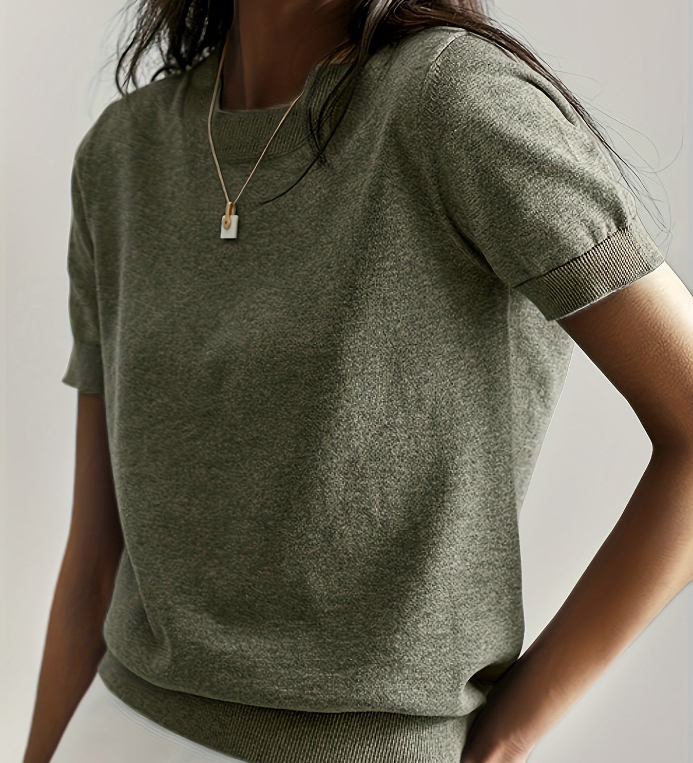 Kurzarm-T-Shirt in zeitlosem Stil – Produktansicht 7