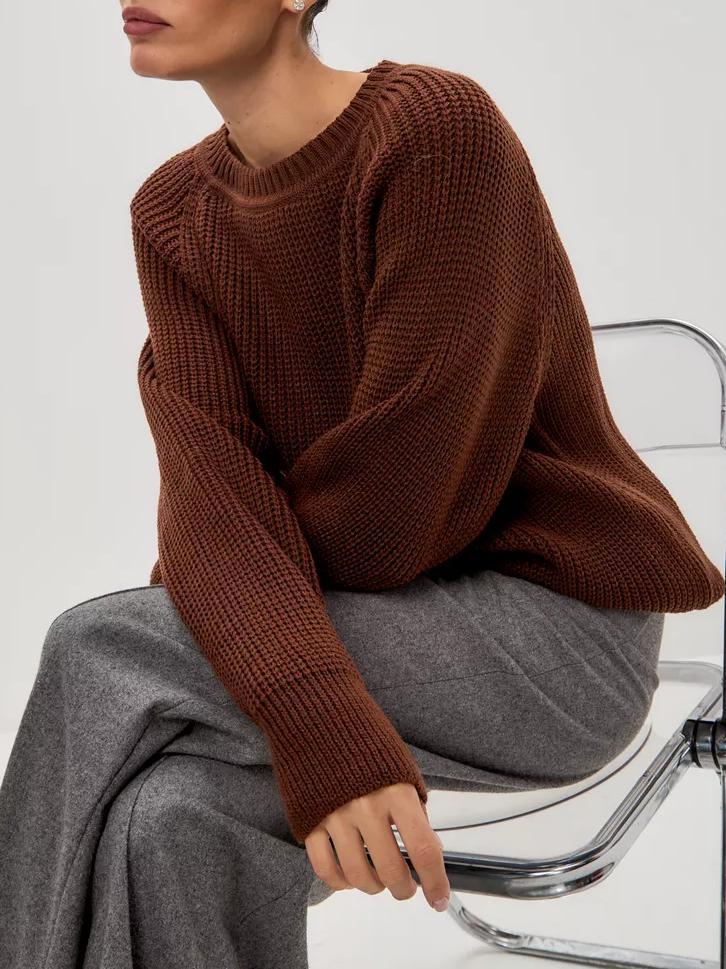 Unifarbener Grobstrick-Pullover in bequemer Passform – Produktansicht 9
