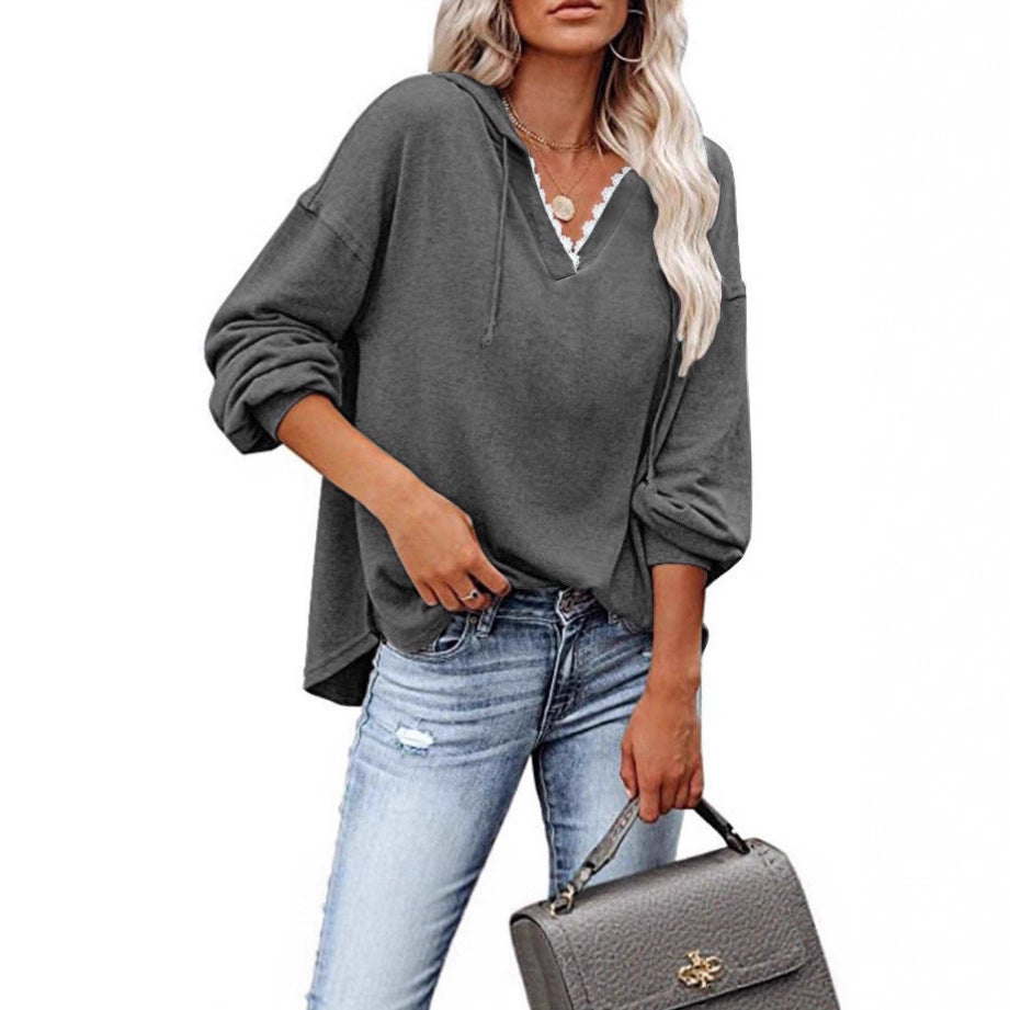 Hoodie mit V-Ausschnitt und Spitzendetails – Produktansicht 5