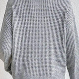 Eleganter Pullover mit V-Ausschnitt in Waffelstruktur – Produktansicht 7