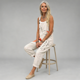 Bequeme Latzhose mit Tusche-Print – Produktansicht 2