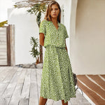 Leichtes Sommerkleid mit buntem Druck – Produktansicht 3