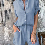 Bequemes Set aus Oberteil und Shorts in Wickeloptik – Produktansicht 7