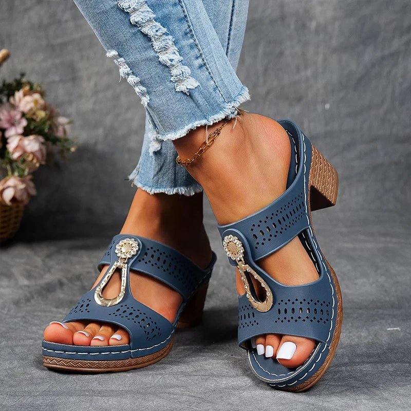 Bequeme Sandalen mit weicher Dämpfung in Wickeloptik – Produktansicht 6