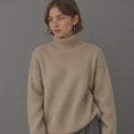 Oversize-Rollkragenpullover mit Kaschmiranteil – Produktansicht 3