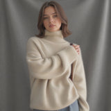 Oversize-Rollkragenpullover mit Kaschmiranteil – Produktansicht 10