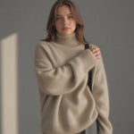 Oversize-Rollkragenpullover mit Kaschmiranteil – Produktansicht 8