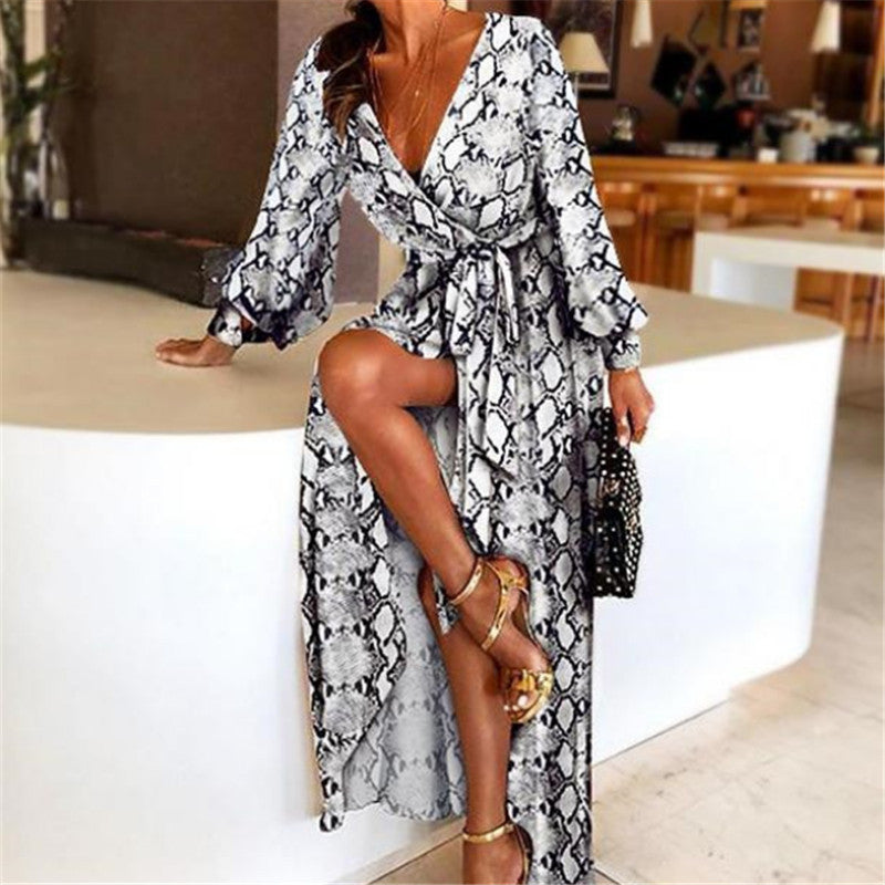 Bequemes Boho-Kleid mit buntem Druck mit Bindegürtel – Produktansicht 14